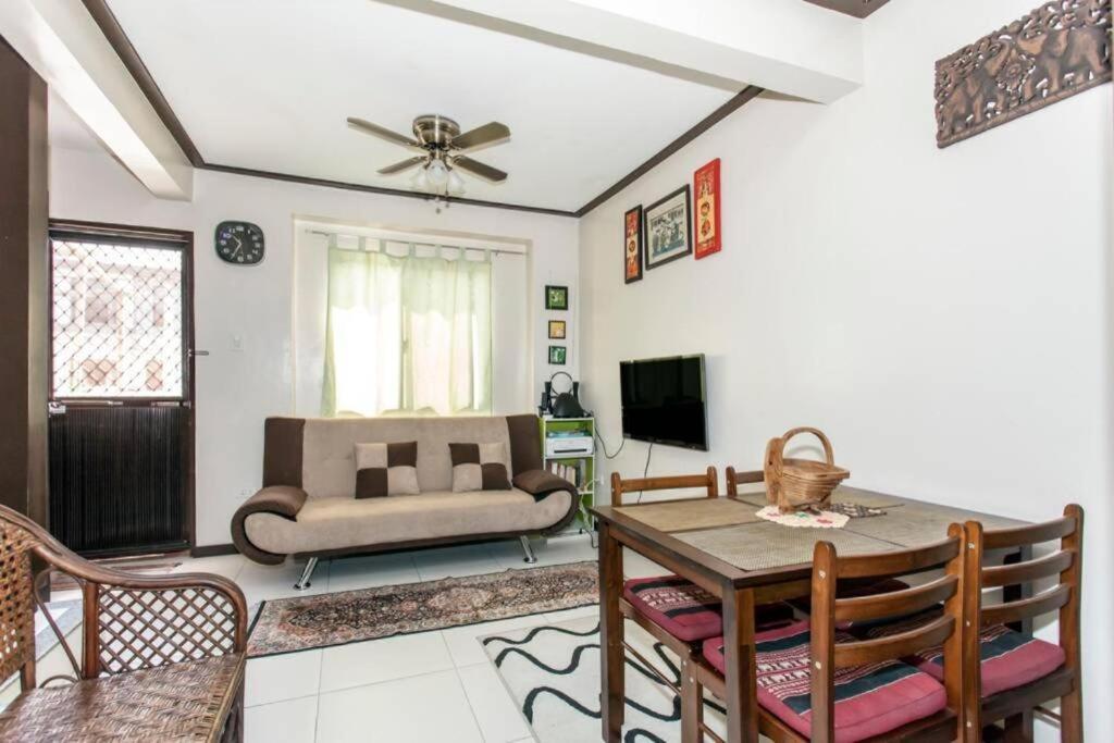 Buder Townhouse Lias Marilao Bulacan Philippines Экстерьер фото